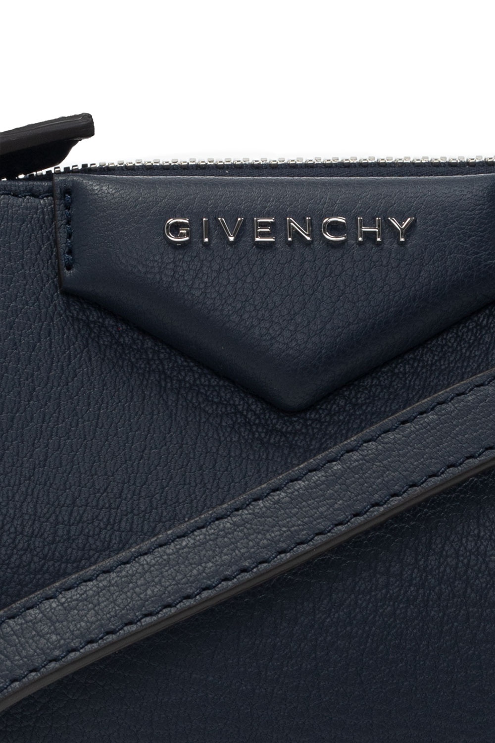 Givenchy ‘Nano Antigona’ shoulder bag